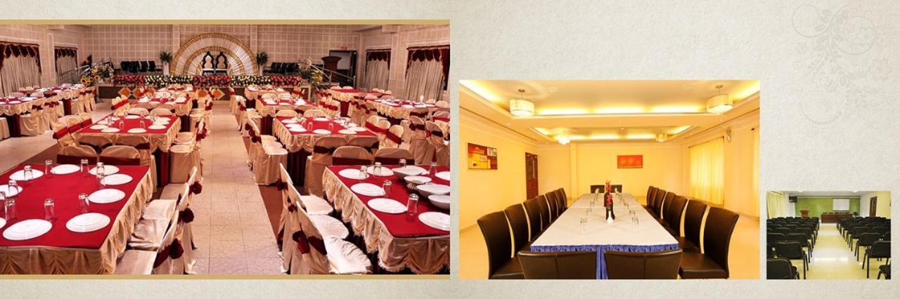 Ambalakkara Regency Hotel Kottārakara Esterno foto